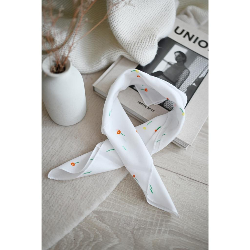 丸丸選品日本帶回日本製手帕IBUH純棉幾何設計圖小花白色手帕領巾-細節圖5