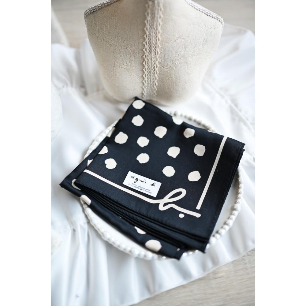 丸丸選品經典點點agnes b日本製手帕 領巾白色點點 黑色經典 奶茶穿搭送禮交換禮物-細節圖6