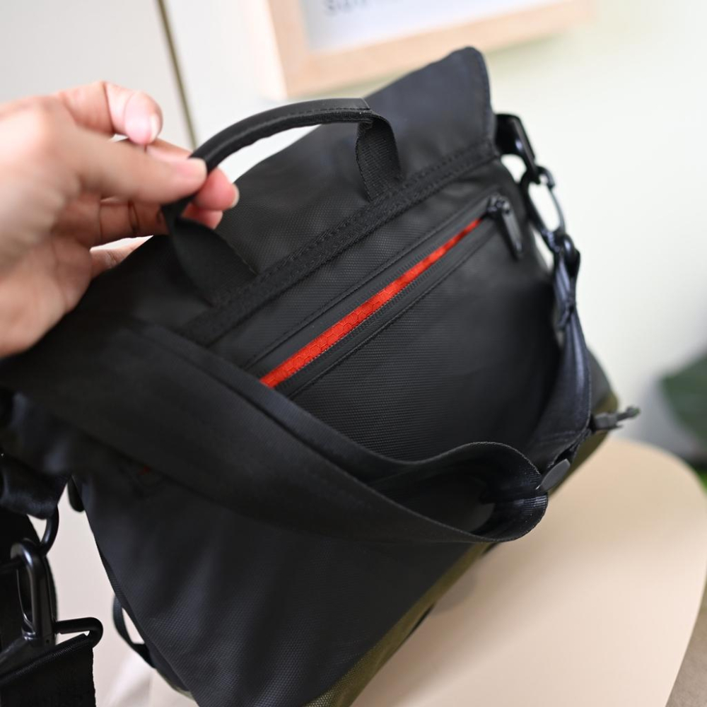 轉賣74ounce 側背郵差包雙層側背包ACTIVE 極速快取-細節圖4