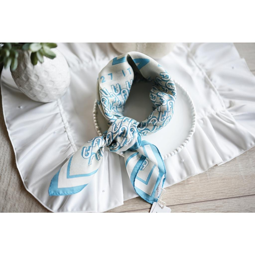 丸丸選品 FURLA日本製 絲巾 領巾 手帕 日本帶回FURLA領巾/手帕58*58公分交換禮物品牌精品媽媽禮物-細節圖7