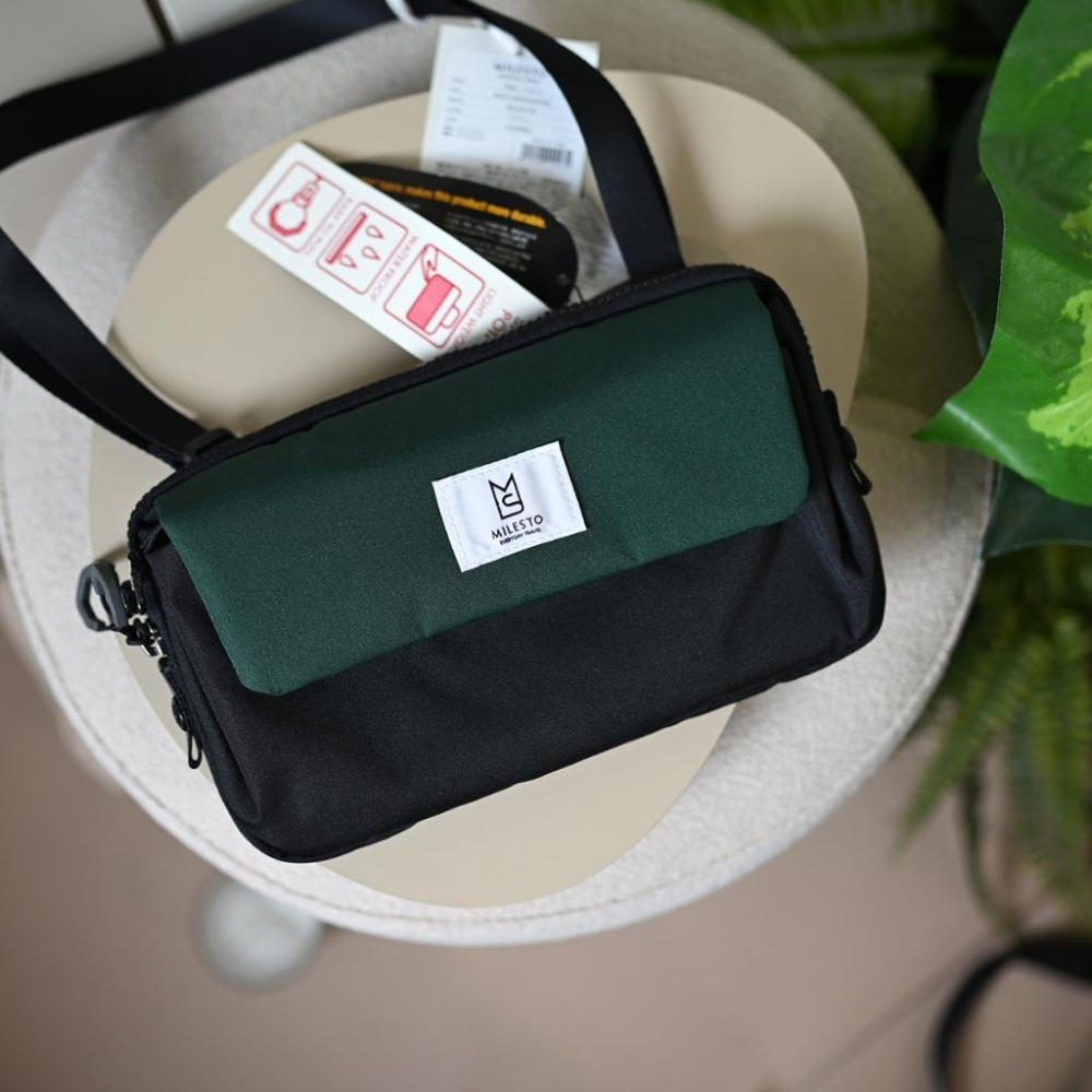 MILESTO多夾層小斜方包出國護照綠色-細節圖2
