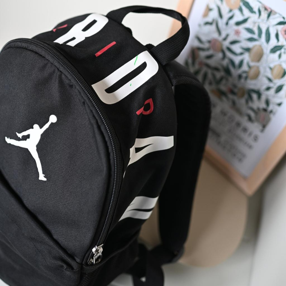 二手NIKE 耐吉 JORDAN喬丹 AIR MINI 經典黑色雙肩小包 多夾層透氣後背包小孩書包時尚包包-細節圖4