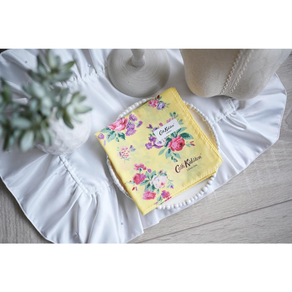 丸丸選品Cath Kidston日本製手帕領巾英國風格黃色花園插畫設計交換禮物穿搭大判-細節圖2