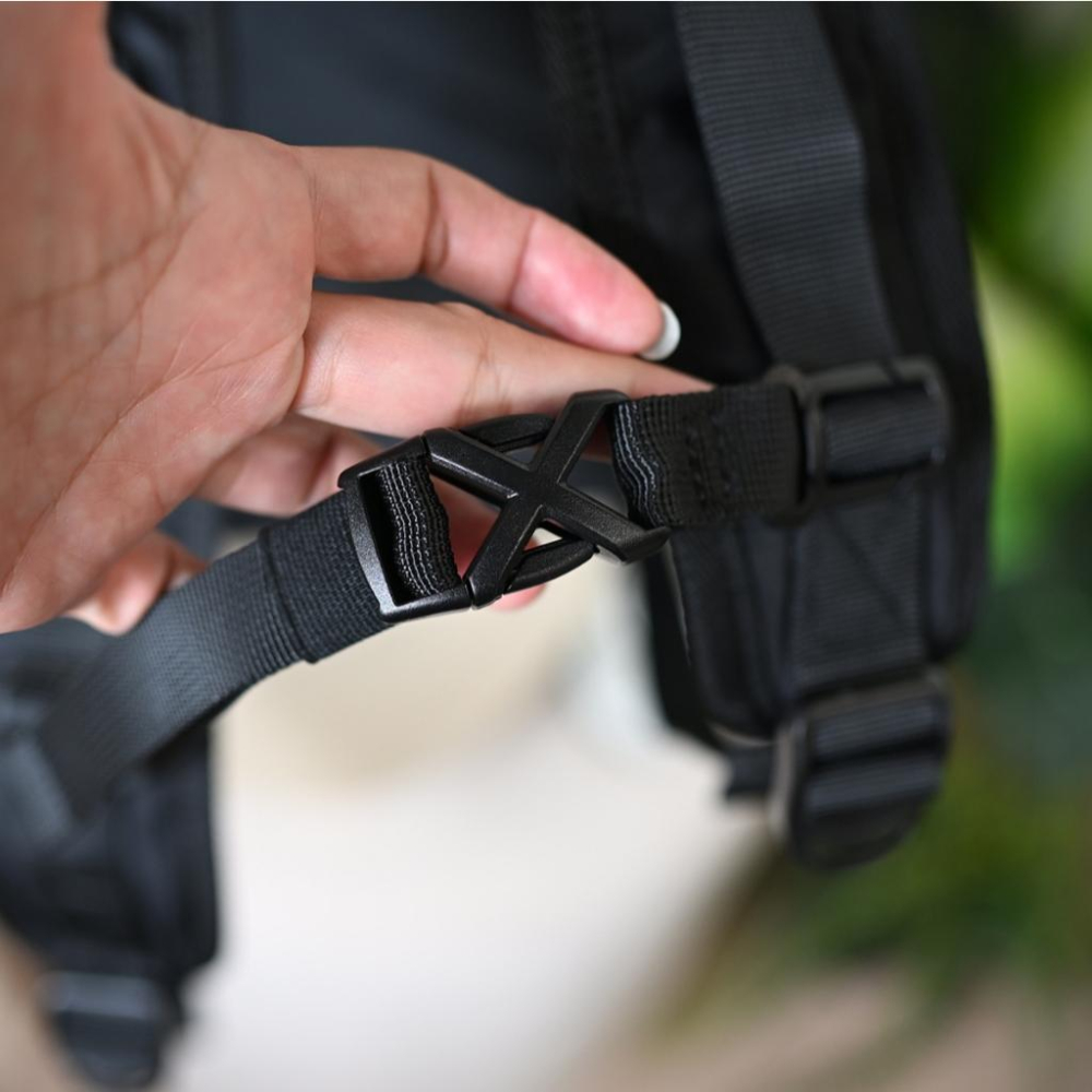 小紅書款黑色尼龍後背包可以放筆電13吋旅行商務包包-細節圖5