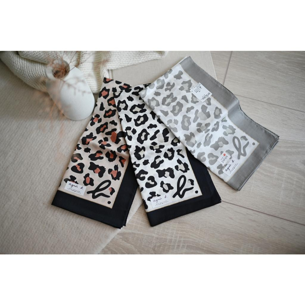 丸丸選品經典豹紋秋冬款agnes b日本製手帕 領巾咖啡黑白經典送禮交換禮物復古大-細節圖2