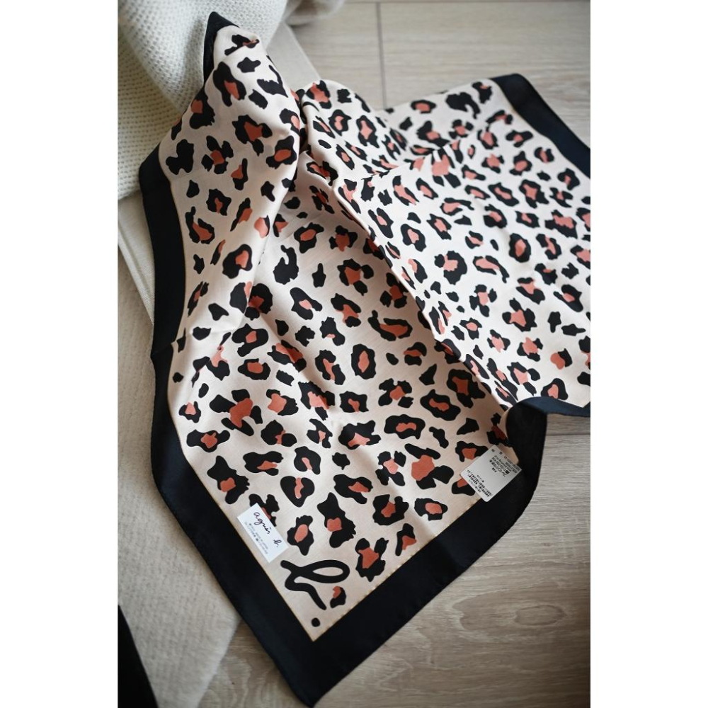 丸丸選品經典豹紋秋冬款agnes b日本製手帕 領巾咖啡黑白經典送禮交換禮物復古大-細節圖5