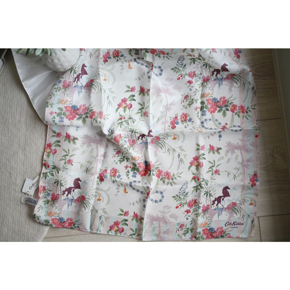 丸丸選品Cath Kidston日本製手帕領巾英國風格花園插畫設計交換禮物穿搭大判-細節圖3