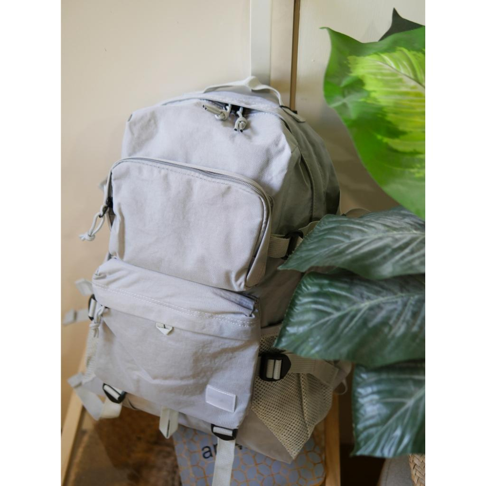 轉賣全新灰色大書包可放筆電15吋筆電包包旅行後背包商務旅行包-細節圖3