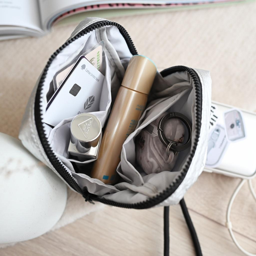 丸丸商店|zakka選品現貨日本帶回包包輕量收納小包包銀色金色小方包掛手小包包-細節圖7