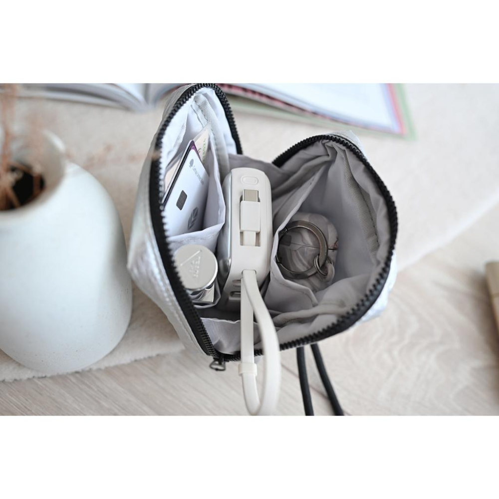 丸丸商店|zakka選品現貨日本帶回包包輕量收納小包包銀色金色小方包掛手小包包-細節圖8