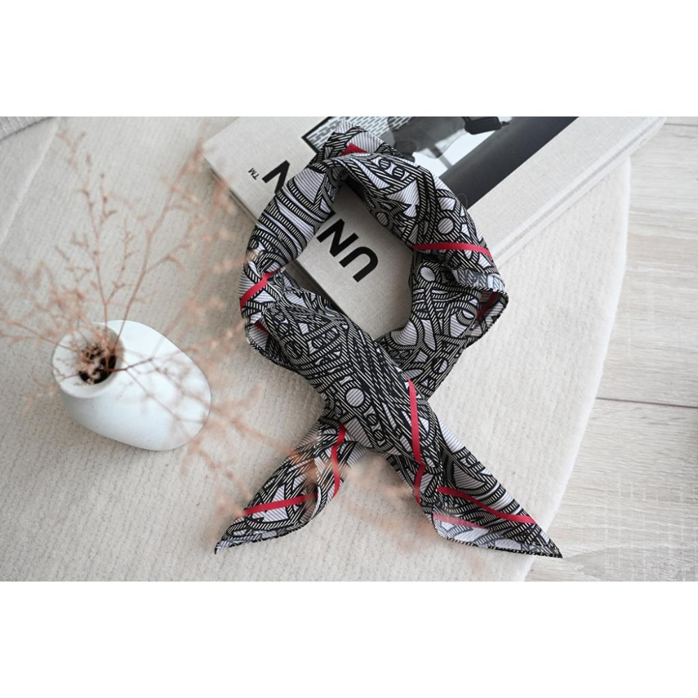 丸丸商店|zakka現貨 Vivienne Westwood 手帕方巾純棉日本製日帶回-細節圖6