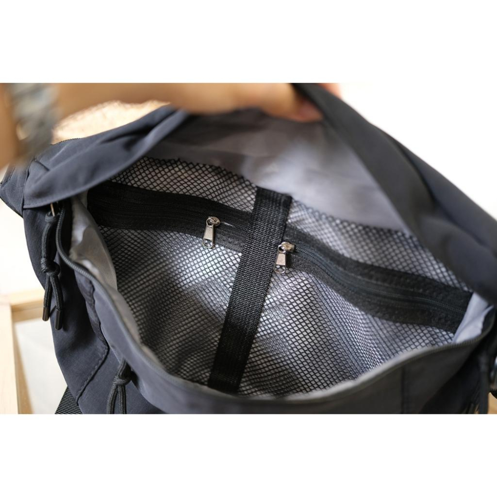 2025韓版尼龍運動風格胸包男生斜胸包-細節圖4