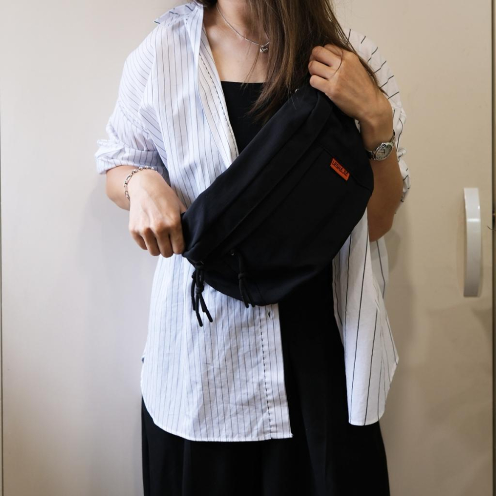 2025韓版尼龍運動風格胸包男生斜胸包-細節圖5