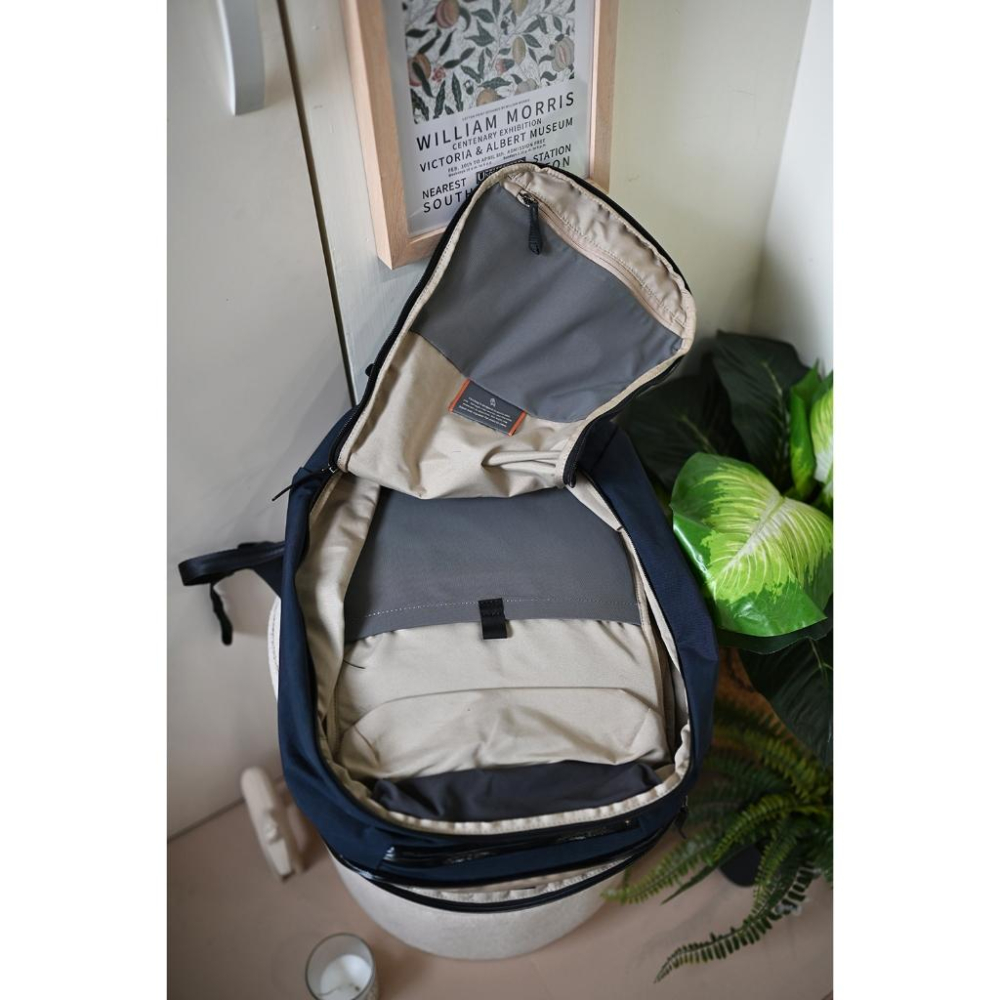 轉賣Bellroy   Via Backpack 20L 活力後背包(海軍藍)-細節圖3