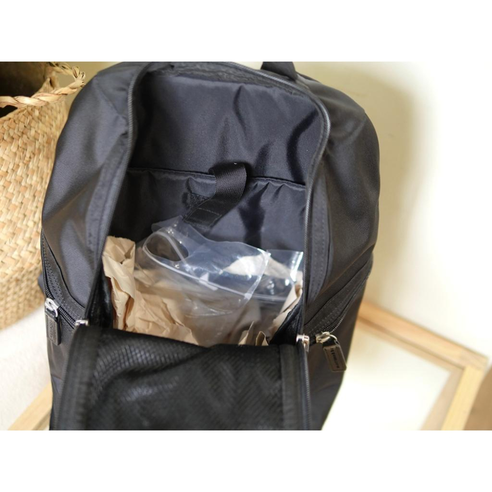 日本專櫃帶回marimekko 後背包二手黑色防潑水13 吋筆電可入-細節圖7
