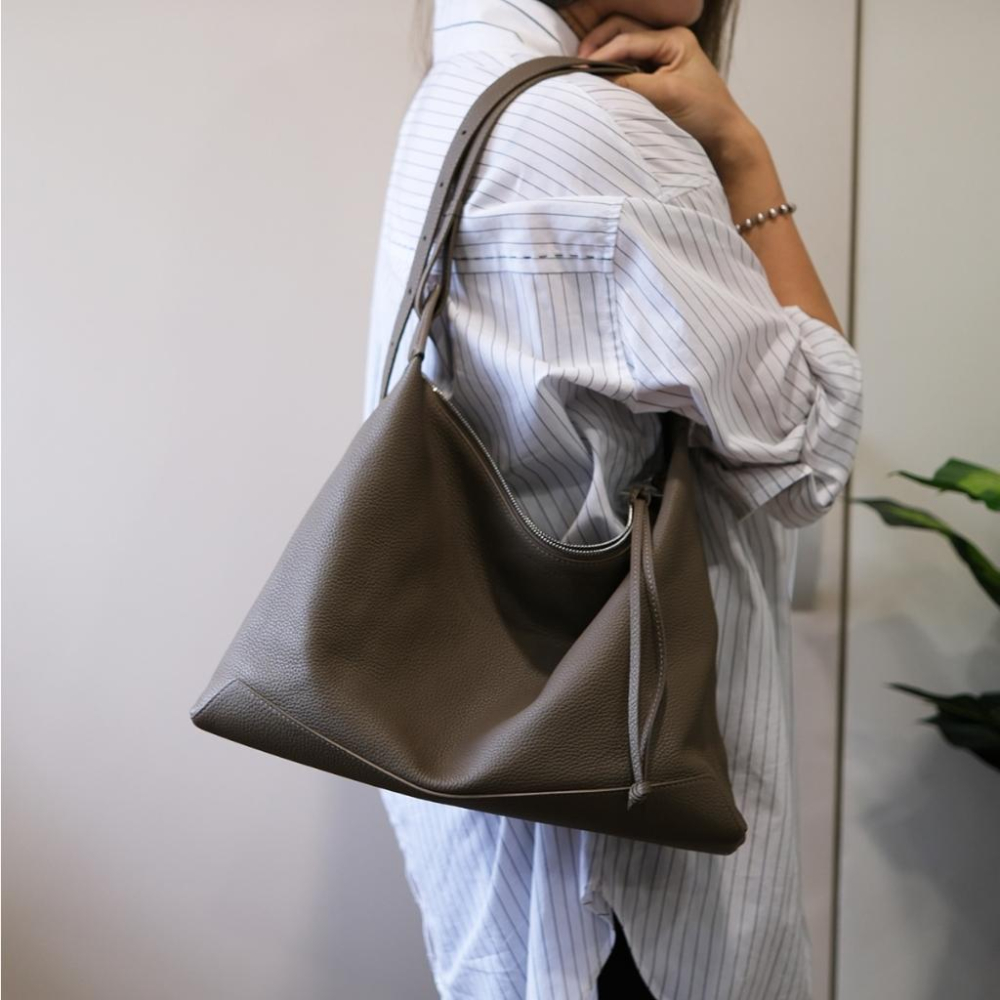轉賣真皮包包蝴蝶包全真皮大象灰HOBO風箏包mytaste品牌-細節圖8
