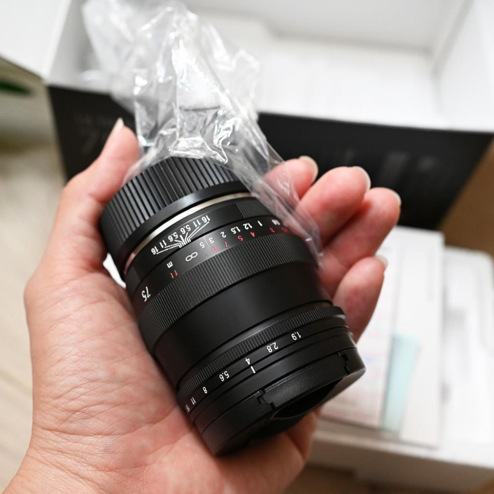 二手9.9成新日本帶回來的福倫達Voigtlander ULTRON 75mm F1.9 M.C Nikon鏡頭-細節圖8