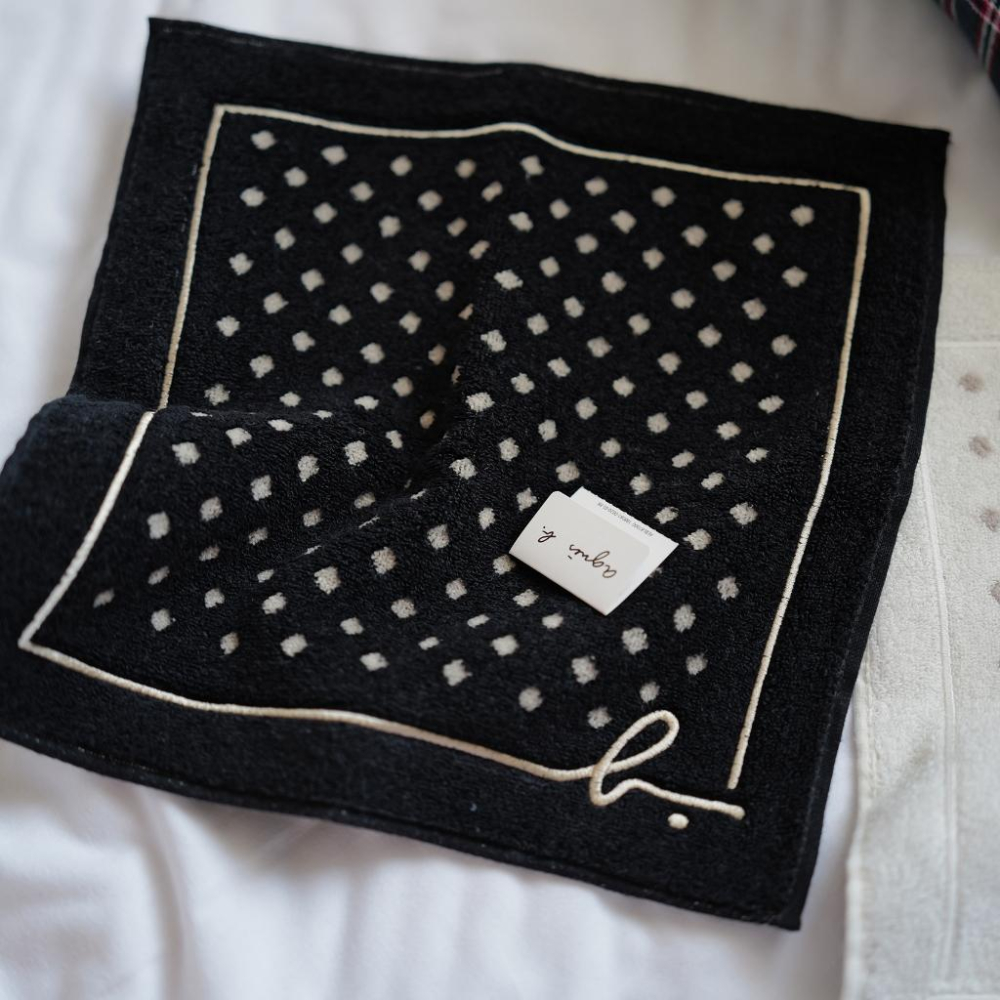 小丸媽日本 Agnes b 小b 小方巾 手帕 日本製 交換禮物擦手巾手帕小毛巾 新年禮物邊框-細節圖5