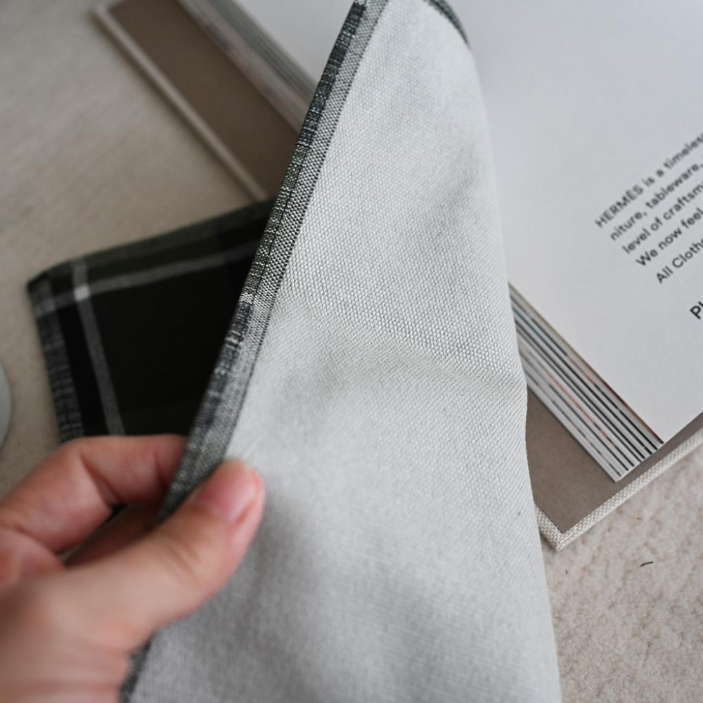 小丸媽日本 Agnes b 小b 小方巾 手帕 擦汗日本製格紋細格紋英倫風氣質 交換禮物擦手巾手帕小毛巾 新年禮物-細節圖4