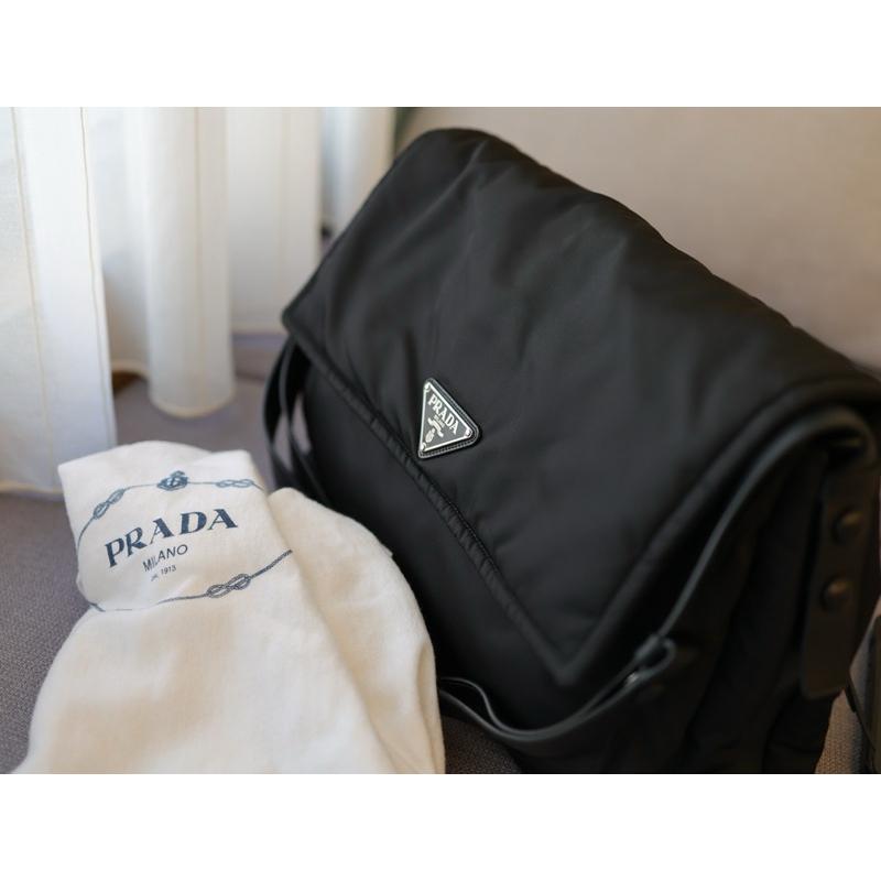 二手 prada Re-Nylon 大號夾棉肩背袋 prada書包大 側背包郵差包-細節圖9