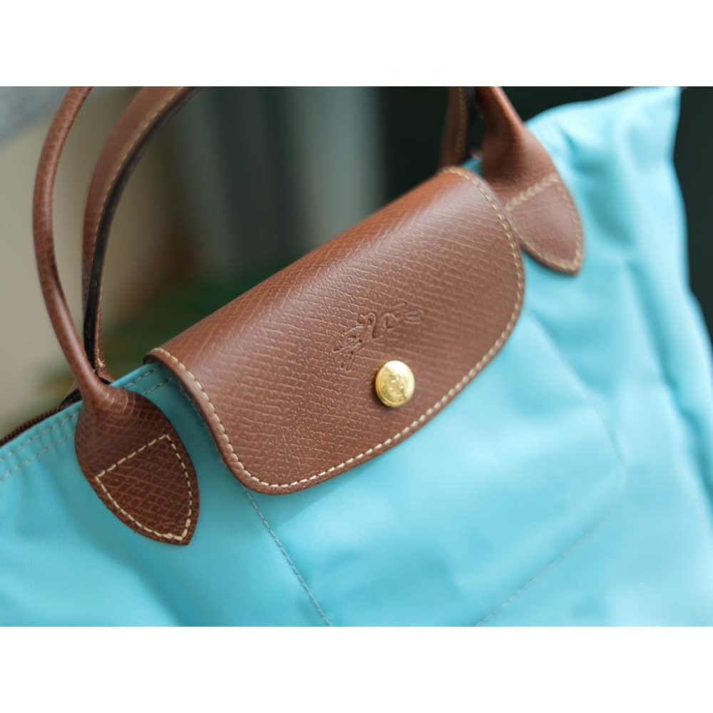 小丸媽的包包LONGCHAMP LE PLIAGE系列短把再生尼龍摺疊水餃包S號小/松石綠蒂芬妮綠-細節圖4