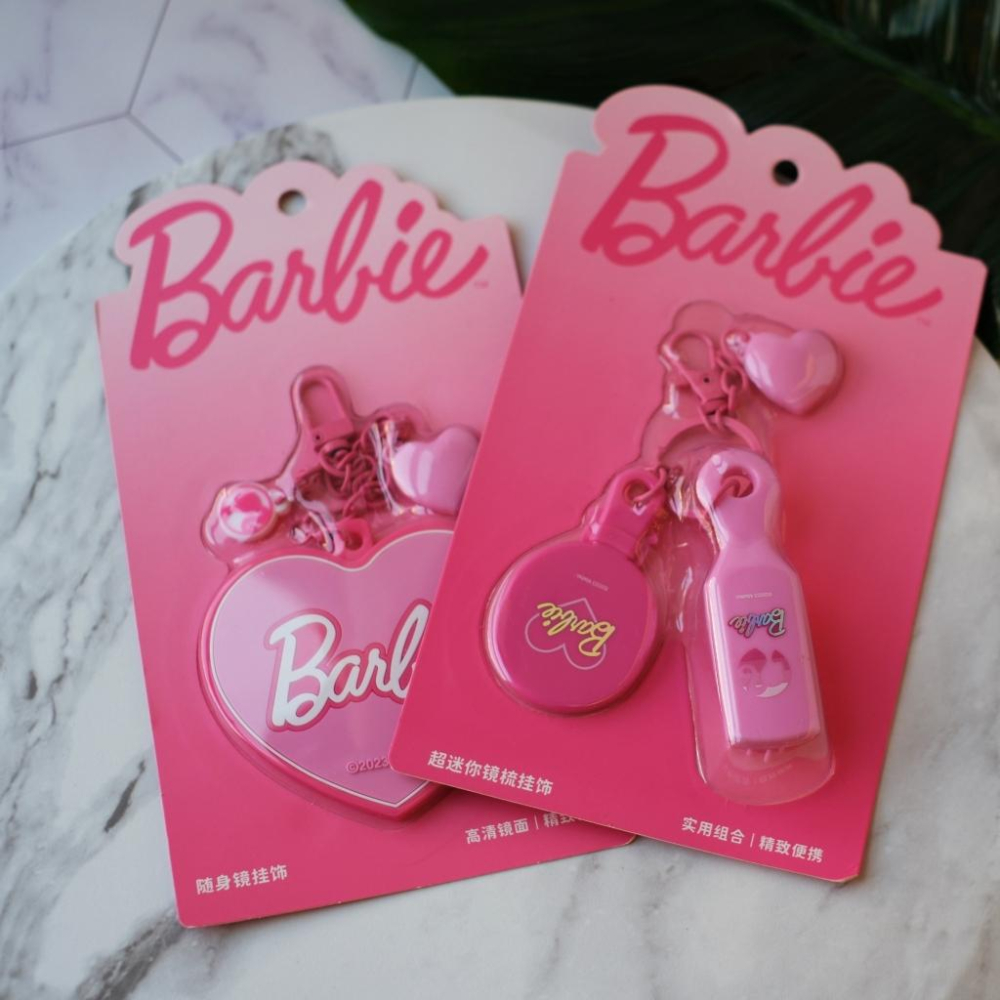 超夢幻MINISO聯名款BARBIE 芭比愛心鑰匙圈小梳子女孩包包必備-細節圖4