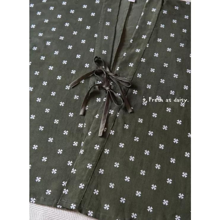 ｜春日醒｜四葉草的祝福🌼改良式漢服日常漢服漢服女裝漢服上衣開衫對襟衫春秋褶衣魏晉南北朝漢服燈心絨-細節圖6