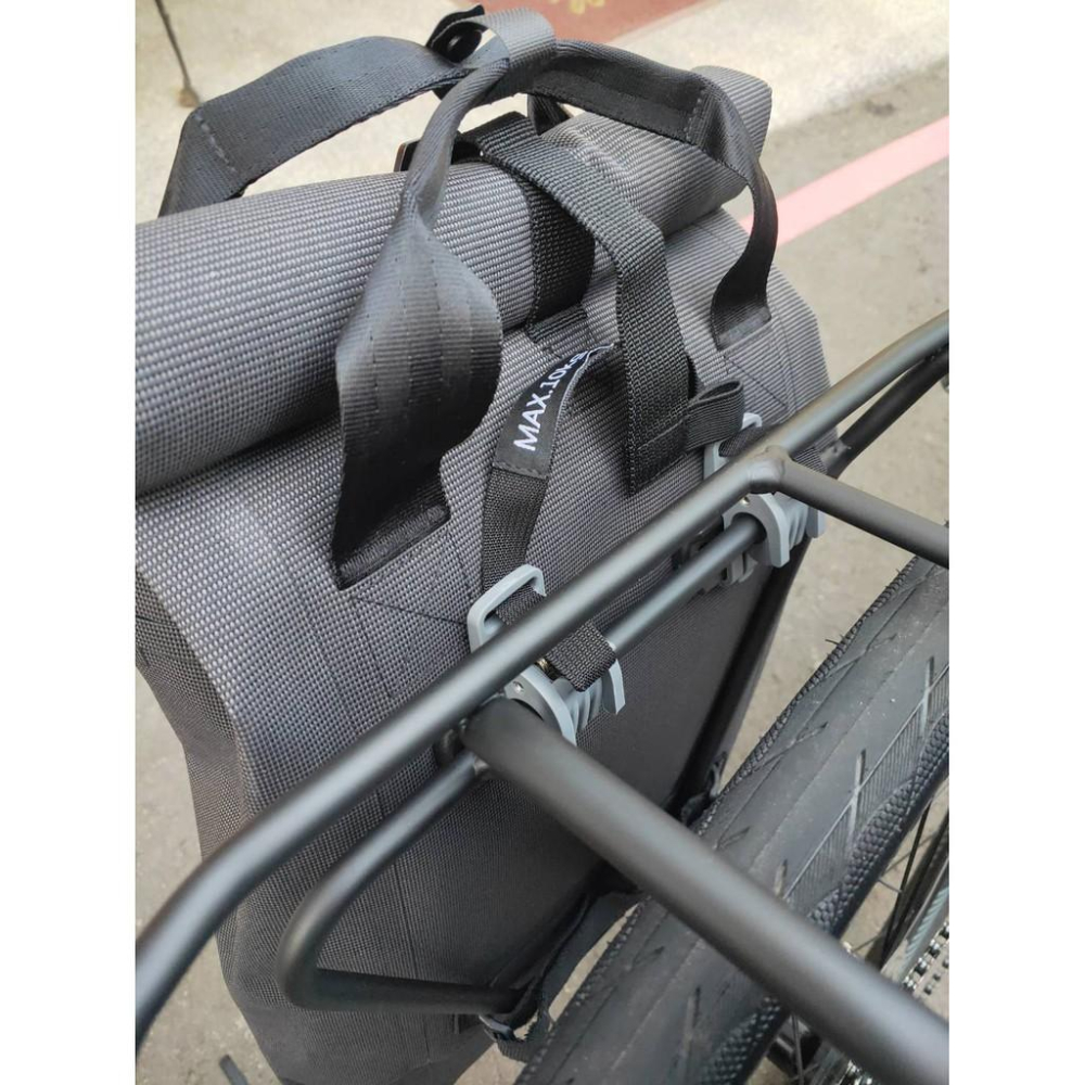 【單車元素】GIANT 捷安特 H2PRO PANNIER 防水 馬鞍袋 馬鞍包 環島袋 環島包 後架 貨架包 (單邊)-細節圖2