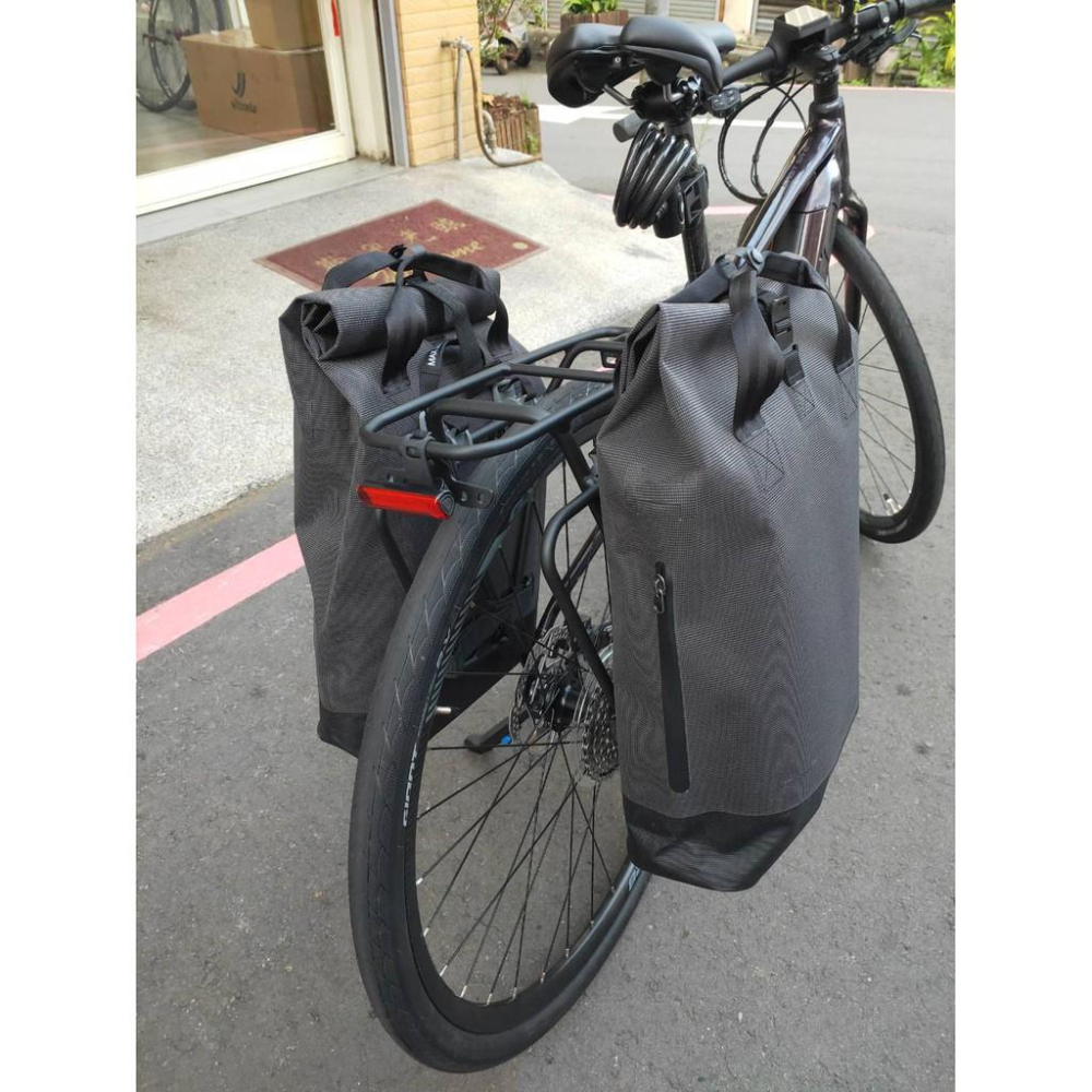 【單車元素】GIANT 捷安特 H2PRO PANNIER 防水 馬鞍袋 馬鞍包 環島袋 環島包 後架 貨架包 (單邊)-細節圖5