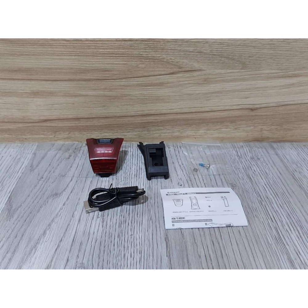 【單車元素】GIANT NUMEN+UNICLIP TL 座墊後警示燈 尾燈-細節圖2