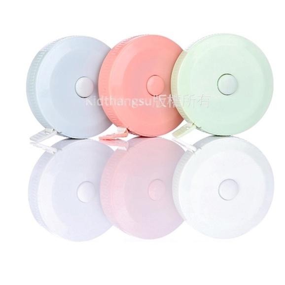 [台灣現貨] 圓形捲尺 迷你捲尺 馬卡龍色 捲尺 伸縮尺 量衣尺 量頭圍 量嬰兒身高 軟尺 量尺 隨身尺 縮捲尺 皮尺-細節圖2