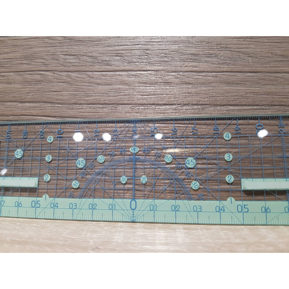 藝城美術~ QMOLiU 直尺 29cm 雙色 止滑+鋼邊條 拼布尺 切割尺 附收納袋(顏色隨機) 29公分-細節圖5