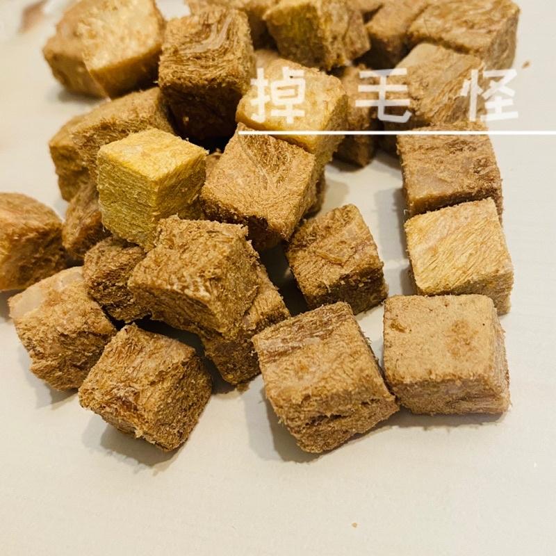 【掉毛怪🚚方塊牛肉粒】 寵物 食品 低溫 凍乾 天然手工零食 貓零食 狗零食 凍乾 雞丁 寵物 凍乾 零食 犒賞 獎勵-細節圖2