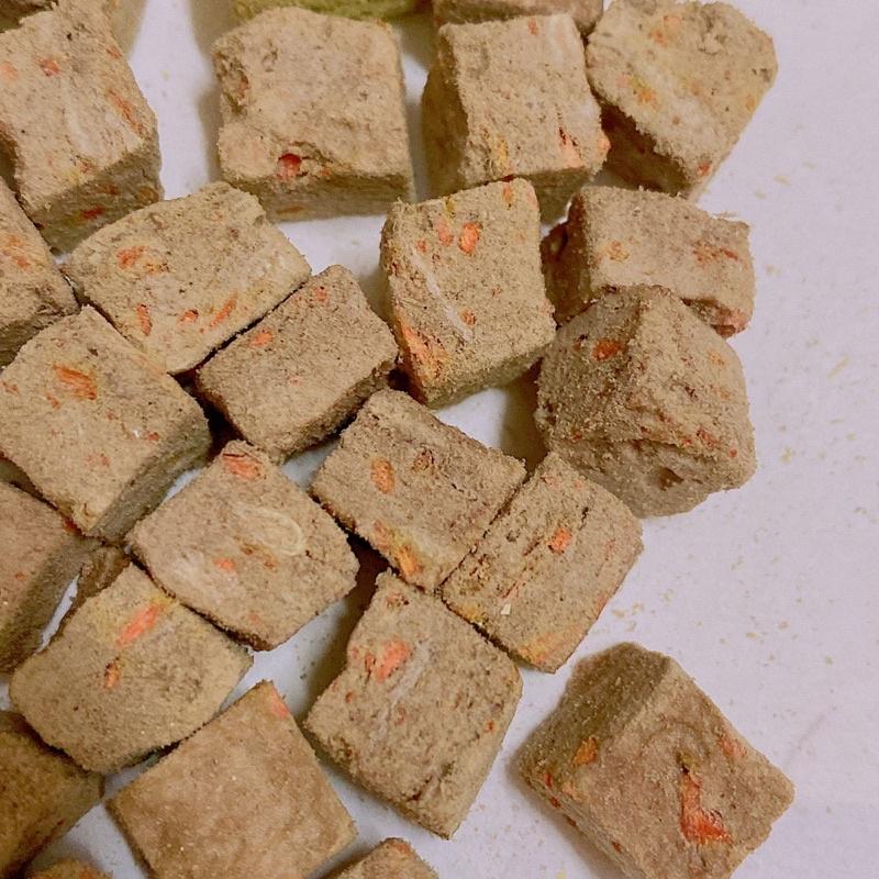 【掉毛怪🚚 蔬菜牛肉粒】蔬果 凍乾 天然手工零食 貓零食 狗零食 凍乾 雞丁 寵物 凍乾 雞肉凍 犒賞 獎勵-細節圖5
