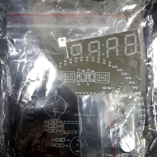 台中現貨 新版電子時鐘套件 C51單片機光控溫度DS1302旋轉LED流水燈DIY製作散件 含電池 含外殼-細節圖6
