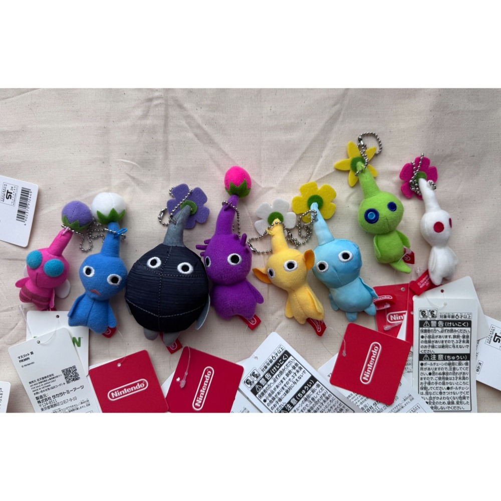 現貨 正版日本任天堂專賣店 皮克敏吊飾 皮克敏徽章別針-細節圖2