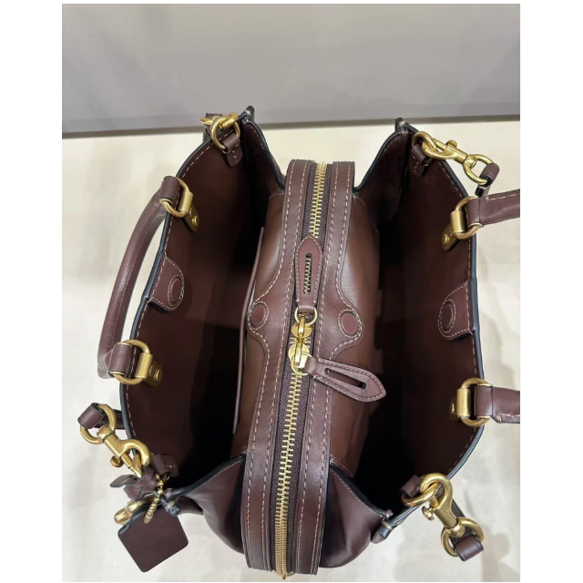 全新COACH 蔻馳Rogue系列單肩包-細節圖5