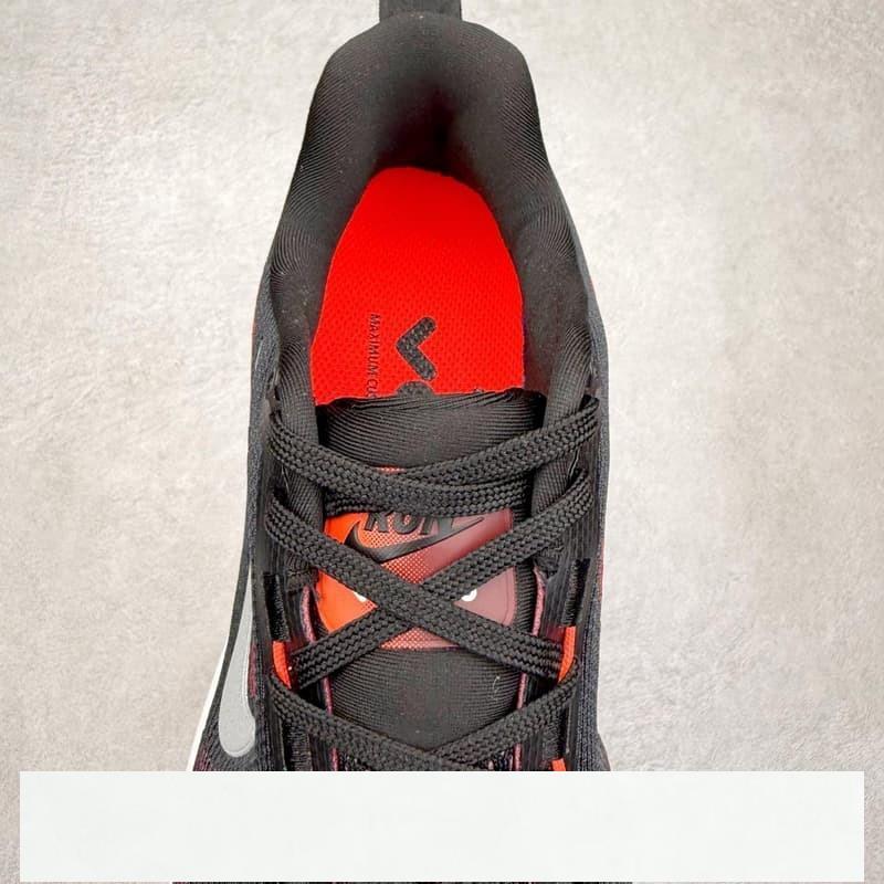 Nike Air Zoom Vomero 18 輕便舒適公路跑步 休閒運動慢跑 C2東東-細節圖5