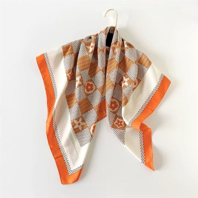 格紋 小花 方巾 絲巾 頭巾 領巾 現貨 橘色 棋盤格 簡約 質感 髮帶 包巾 脖圍 飾品 小方巾 SA051_1-細節圖5