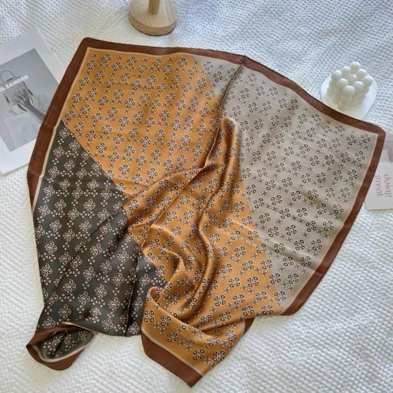 方巾 絲巾 頭巾 領巾 滿版 老花 現貨 質感 髮帶 拼色 包巾 脖圍  小方巾 時尚 質感 氣質 韓系 SA060-細節圖6