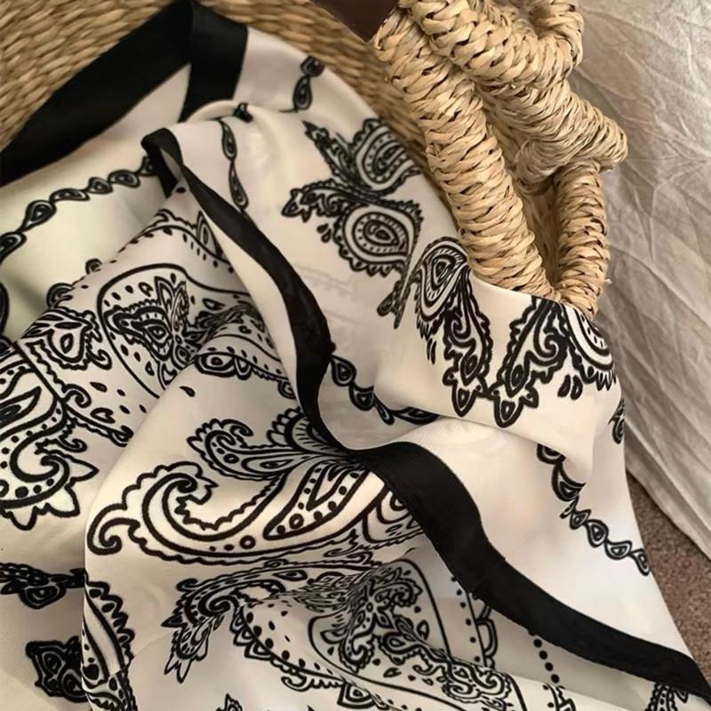 腰果花 方巾 絲巾 頭巾 現貨 黑白 拼色 拼接 簡約 質感 領巾 髮帶 復古 夏天 脖圍 飾品 配件 SA049-細節圖5