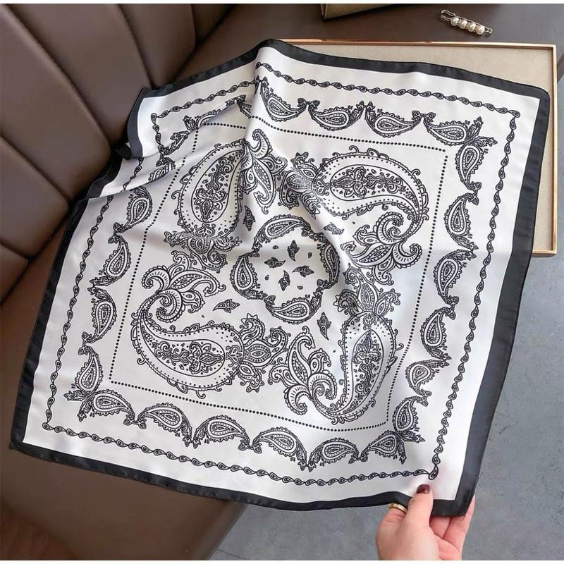 腰果花 方巾 絲巾 頭巾 現貨 黑白 拼色 拼接 簡約 質感 領巾 髮帶 復古 夏天 脖圍 飾品 配件 SA049-細節圖8