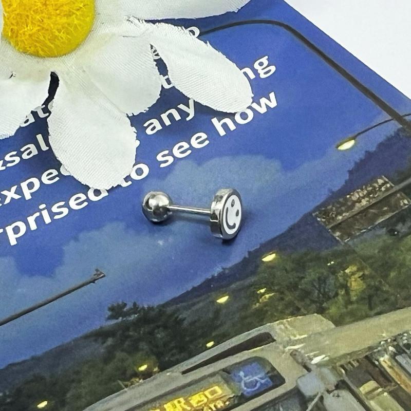 現貨 實拍 白色 smile 銀框 笑臉 鎖珠 耳環 鈦鋼 抗敏 微笑 可碰水-細節圖5