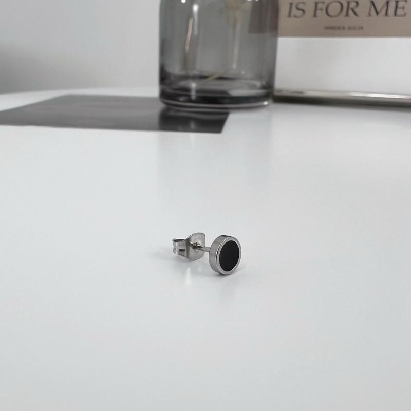 現貨 實拍 入門款 黑色 小圓形 耳釘 鈦鋼 耳環 男 韓系-細節圖5