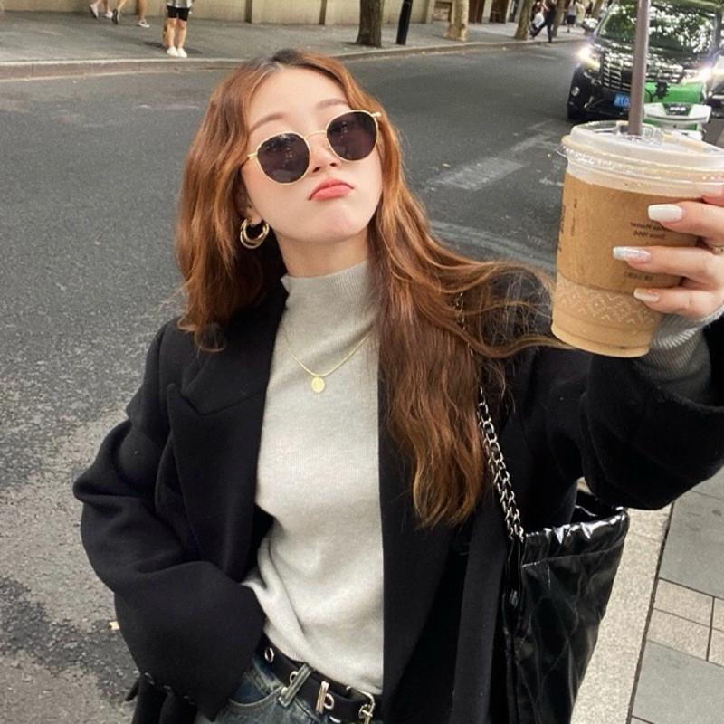 現貨 舒適半高領  半高領 內搭衣 針織衫 寬領口 彩色 亮色 不勒脖 實拍 9色-細節圖3