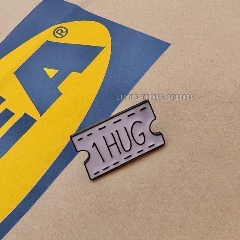 現貨 實拍 抱一個 & 笑一個 彩票 徽章 胸章 配飾 別針-細節圖3