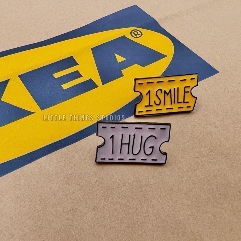 現貨 實拍 抱一個 & 笑一個 彩票 徽章 胸章 配飾 別針-細節圖5