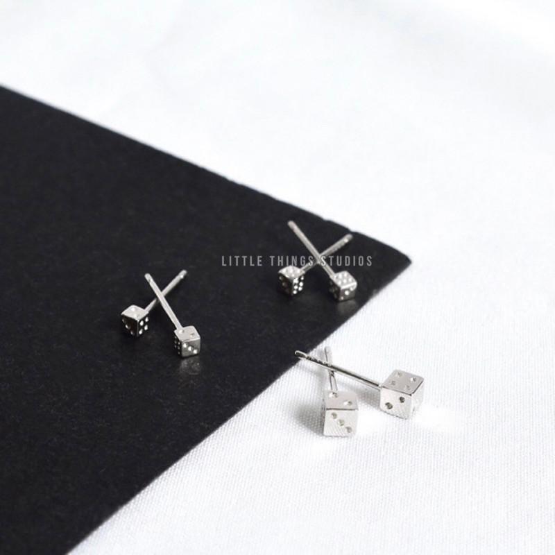 現貨 通體純銀 迷你 骰子 耳釘 耳環 耳針 925 純銀-細節圖5