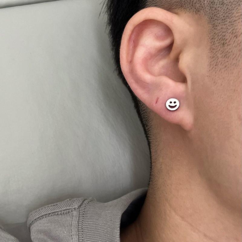 現貨 實拍 韓國空運 笑臉鎖珠耳釘 鈦鋼 微笑 耳環-細節圖3