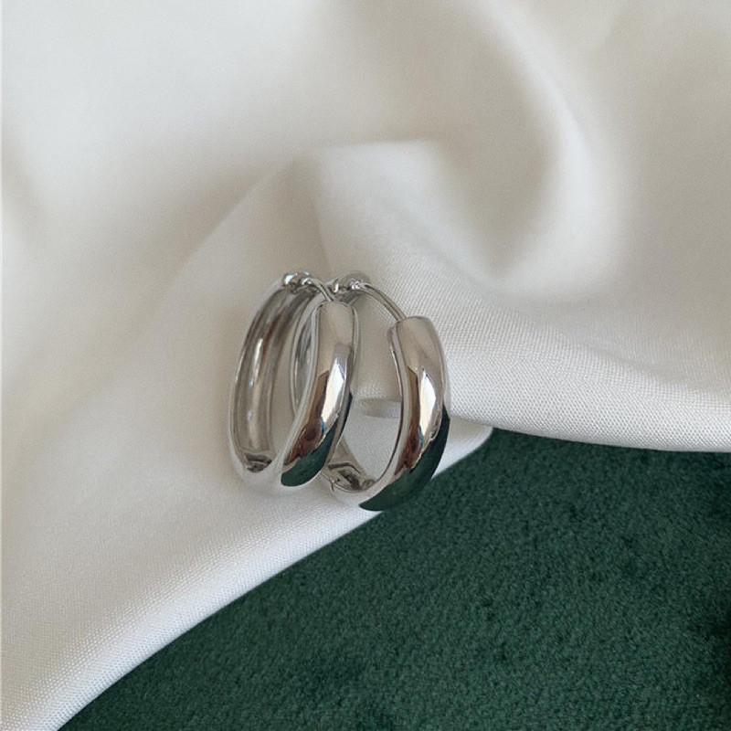 現貨 2色 寬弧面 圜圈 耳環 銀針 S925-細節圖3